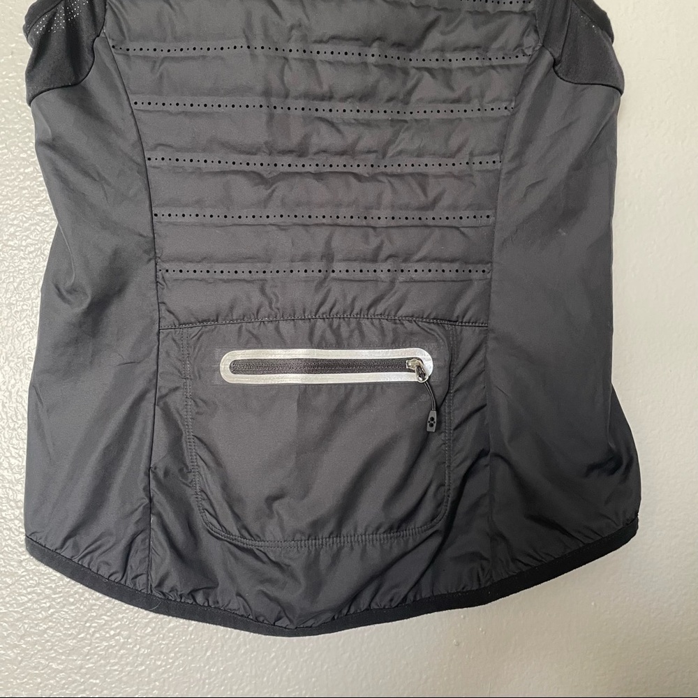 Nike Aeroloft 800 Black Down Fill Sleeveless Full Zip Running Vest Size Small - Picture 10 of 10